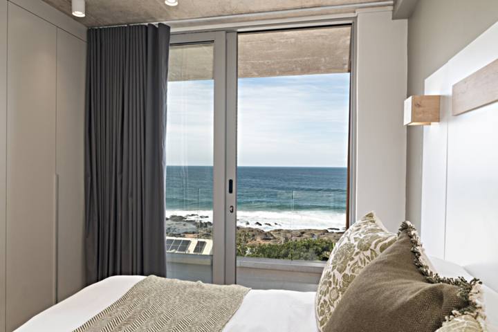 Burleigh 405 Main Bedroom